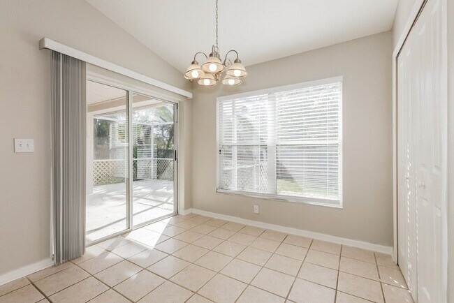 Building Photo - 1107 Crimson Clover Ln