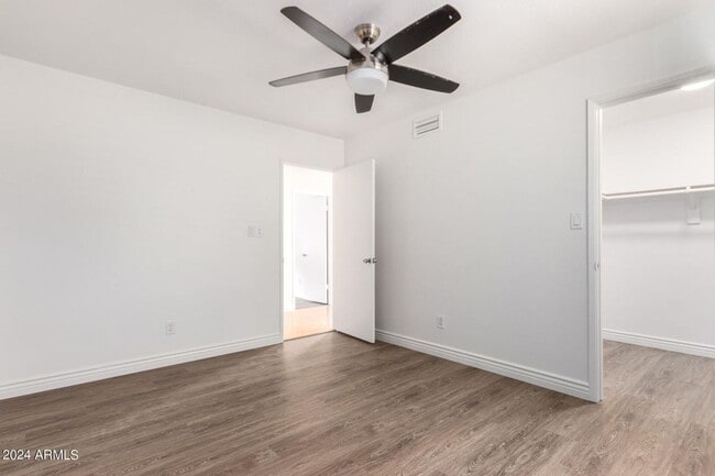 Building Photo - Beautiful townhome in Scottsdale!