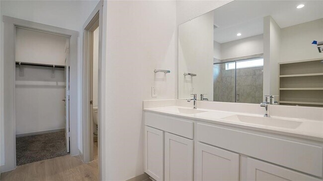 Building Photo - 29819 Ousel Falls Ln
