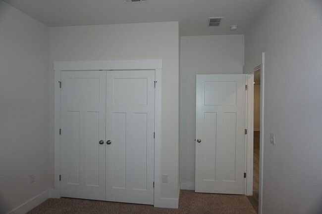 Building Photo - New Home in Gulf Breeze