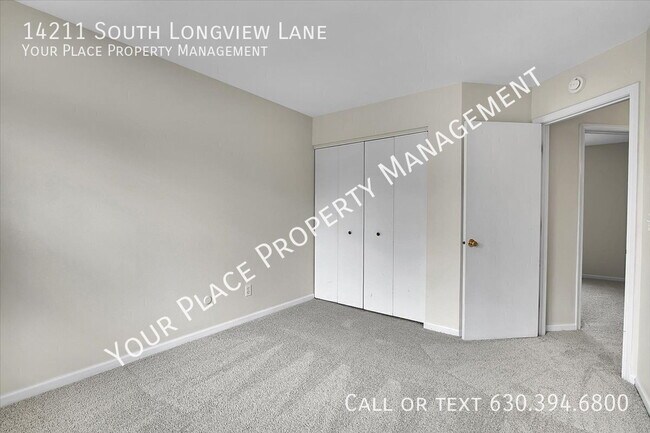 Building Photo - 14211 S Longview Ln