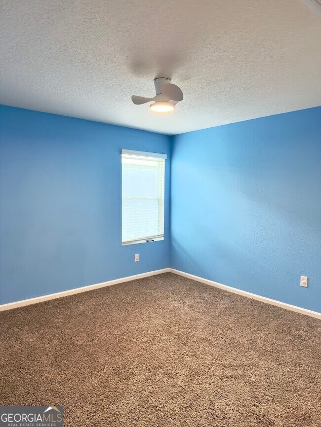 Building Photo - 124 Teakwood Dr