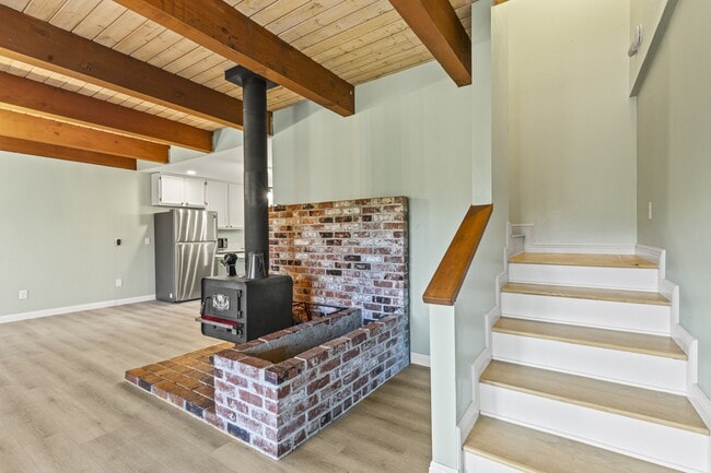 Building Photo - 17091 Bryan Allen Way