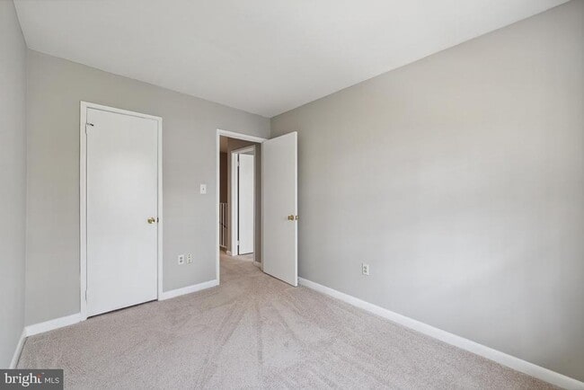 Building Photo - 2053 Headlands Cir