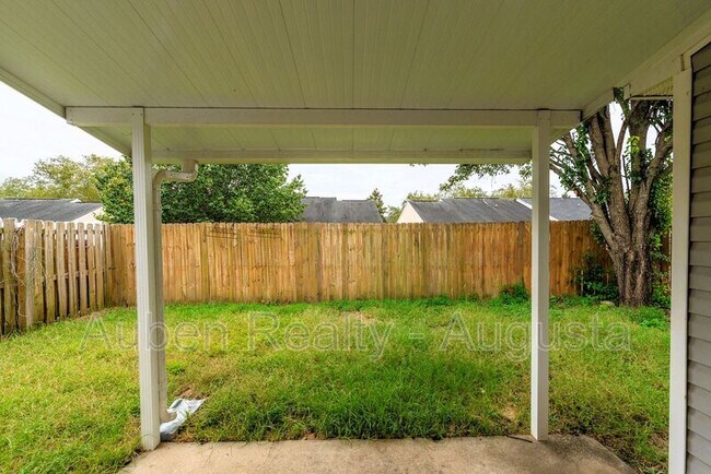Building Photo - 7010 Antilles Dr