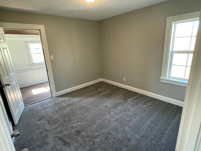 Building Photo - 6711 Dartworth Dr