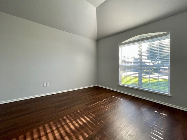 Building Photo - 13004 Chadbrooke Pl