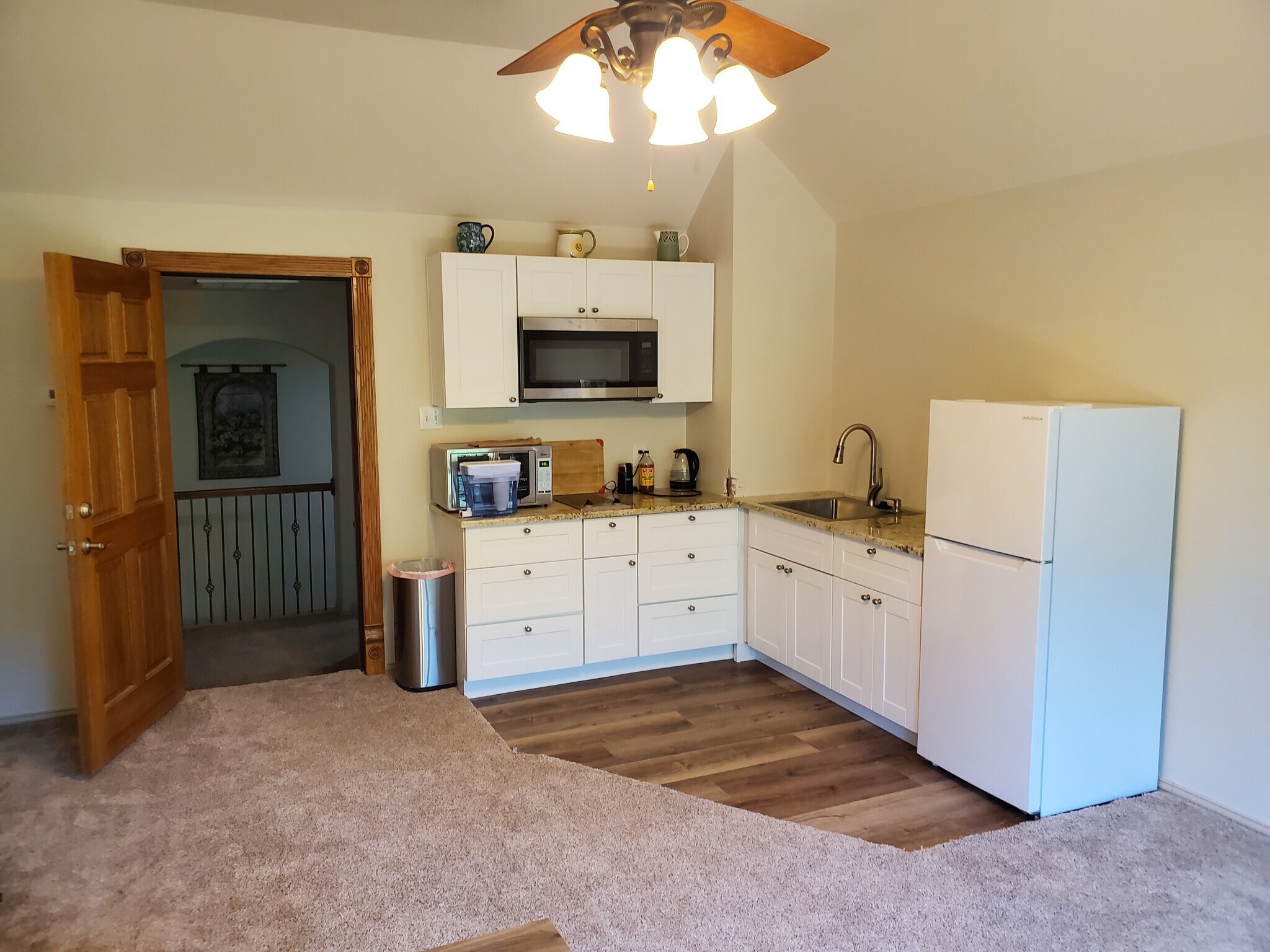 Building Photo - 1409 Hackett Creek Dr