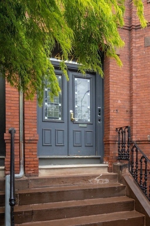 Building Photo - 407 Broadway
