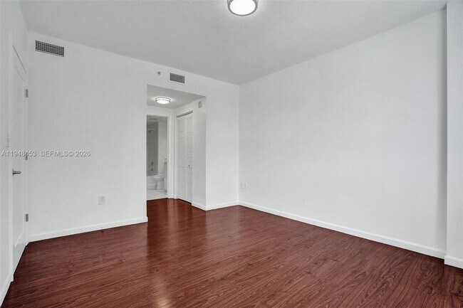 Building Photo - 18800 NE 29th Ave