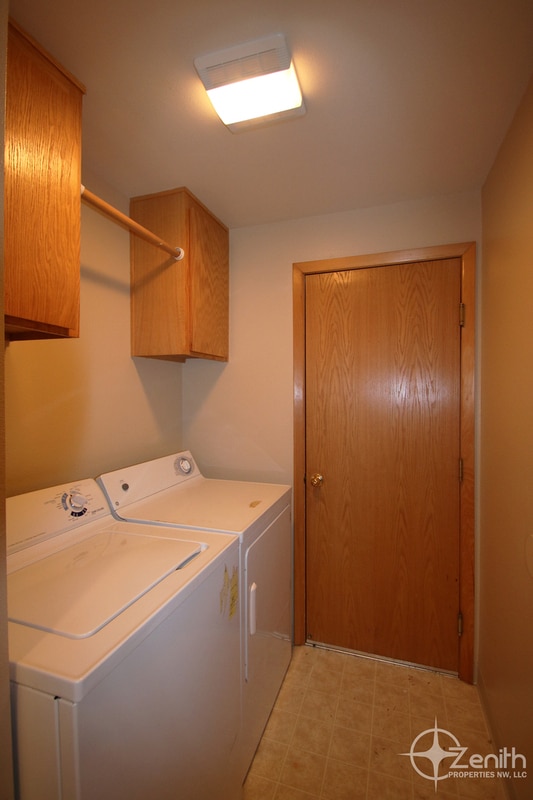 Building Photo - 4706 NE 132nd Pl