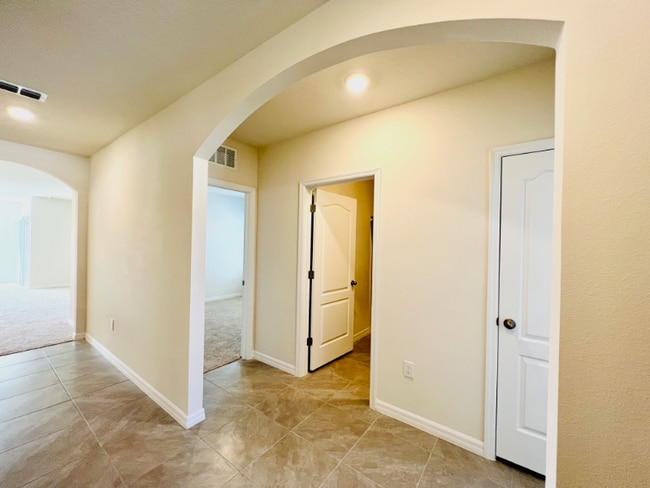 Building Photo - 1110 Star Ruby Ln