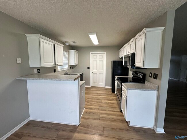 Building Photo - 102 Sandpiper Ct