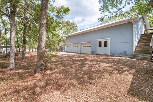 Building Photo - 175 Scarlet Oaks Dr