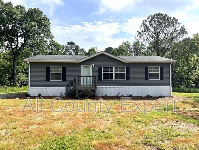 Building Photo - 327 Reavis Mountain Rd