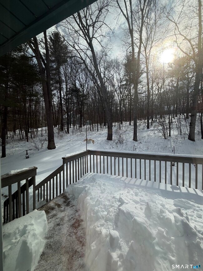 Building Photo - 410 Old Tolland Turnpike