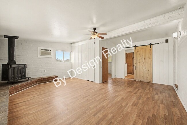 Building Photo - Mid Century Ranch Home on 2+ Acres with Private Pool - Mountain & City Views
