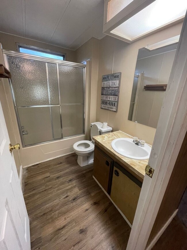 Building Photo - NEW ON MARKET /// RIVER FRONT CABIN AVAILABLE!!