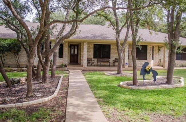 Building Photo - 2013 Mayfield Dr