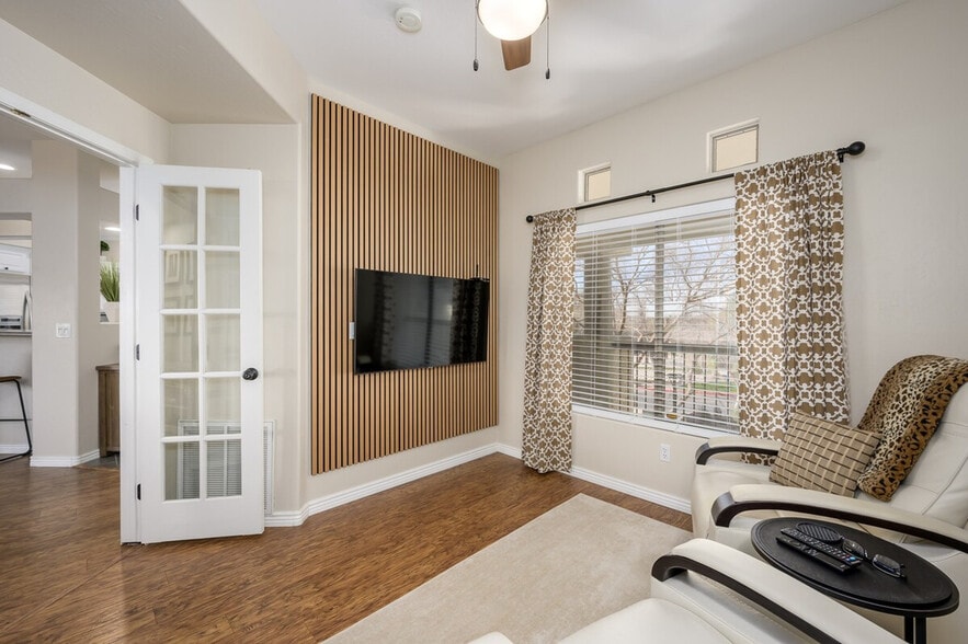 Building Photo - 9100 E Raintree Dr