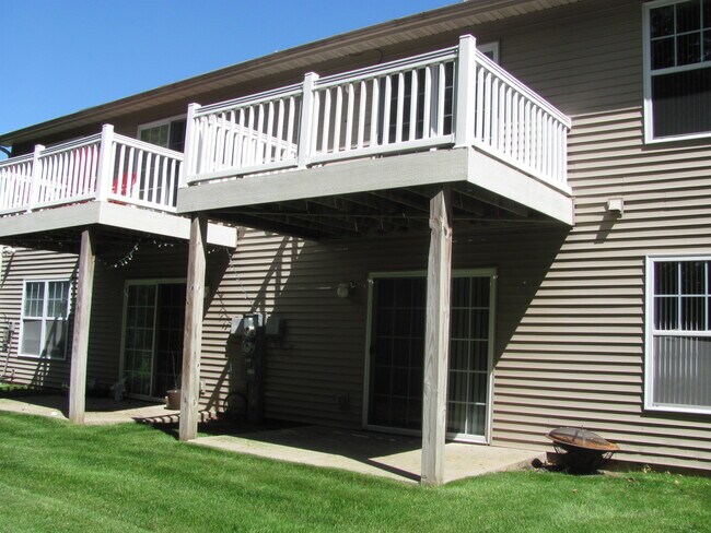 Building Photo - 5645 Cherryleaf Ln