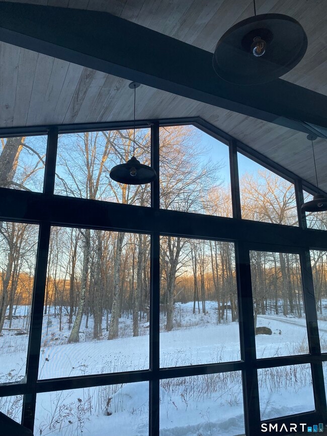 Building Photo - 8 Chester Rd