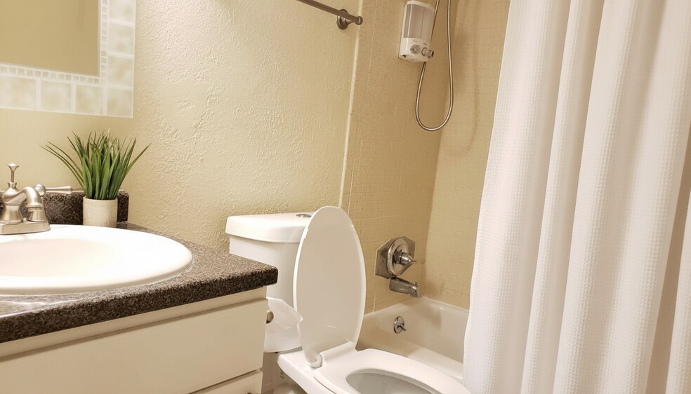 Building Photo - 507 NW 39th Rd