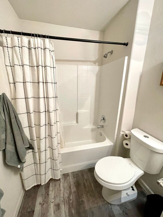 Building Photo - New 4 Bedroom Home in Bullhead City! AVAIL...