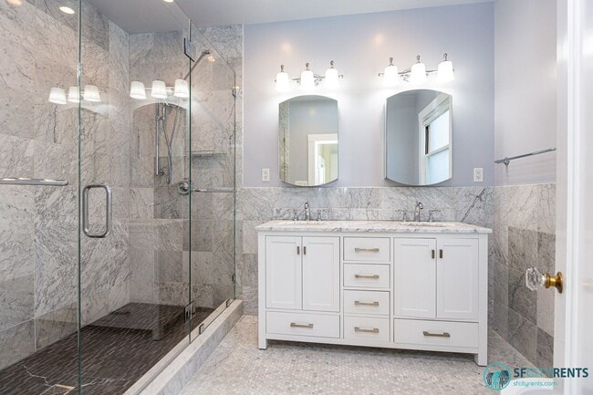 Building Photo - Pacific Heights: Remodeled Single Family H...