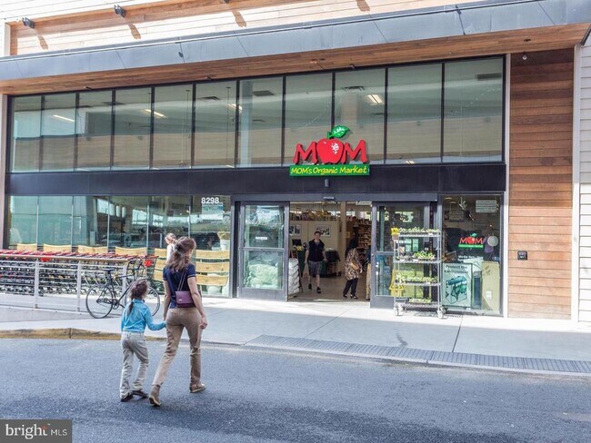 Building Photo - 2665 Prosperity Ave