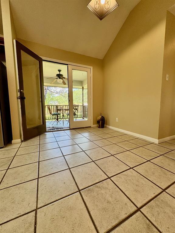 Building Photo - 1203 Cuernavaca Dr N