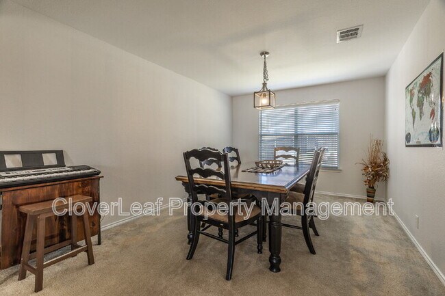 Building Photo - 9715 Justice Ln