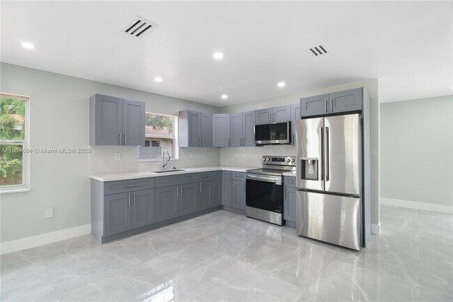 Building Photo - 11717 NW 22nd Ct