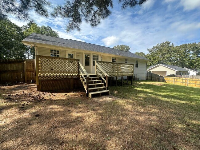 Building Photo - Oxford Rental