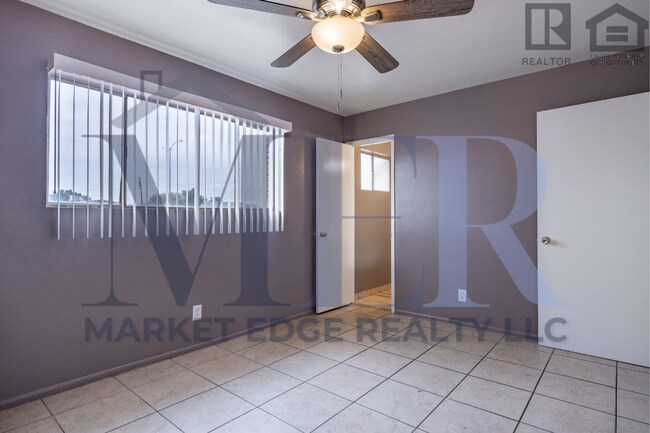 Building Photo - 5Bed/2Bath Home at 35th Ave/Cactus! Ready for Immediate Move-In! -- NO HOA!