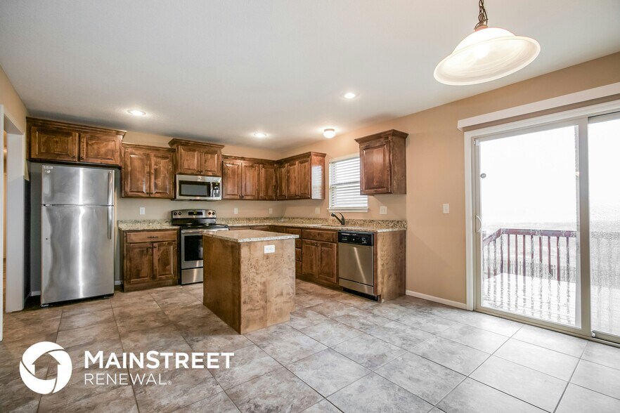 Building Photo - 308 Golfview Dr