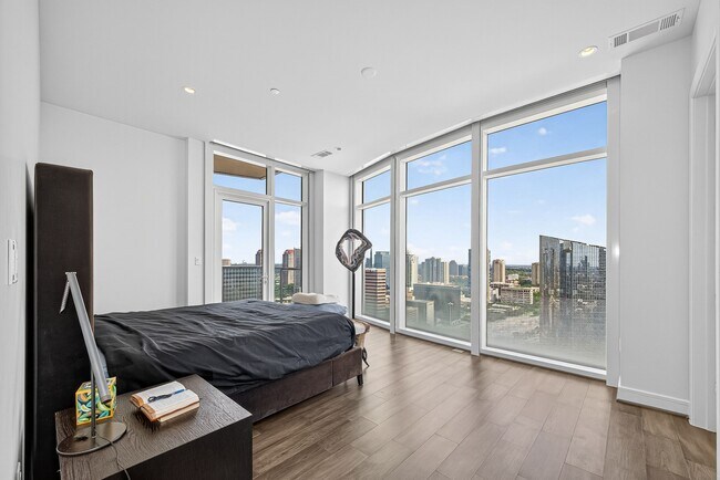 Building Photo - 4521 San Felipe St