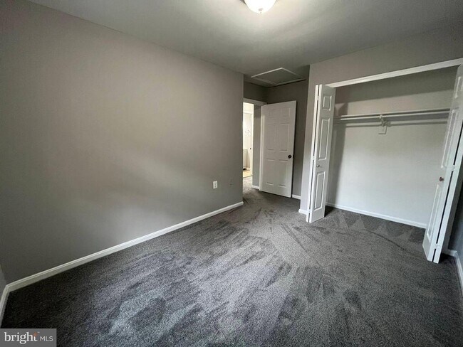 Building Photo - 11353 Cromwell Ct