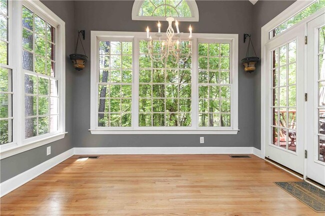 Building Photo - 2755 Runnelwood Ln
