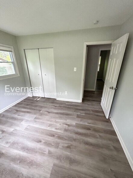 Building Photo - 5736 Lawn Meadow Dr