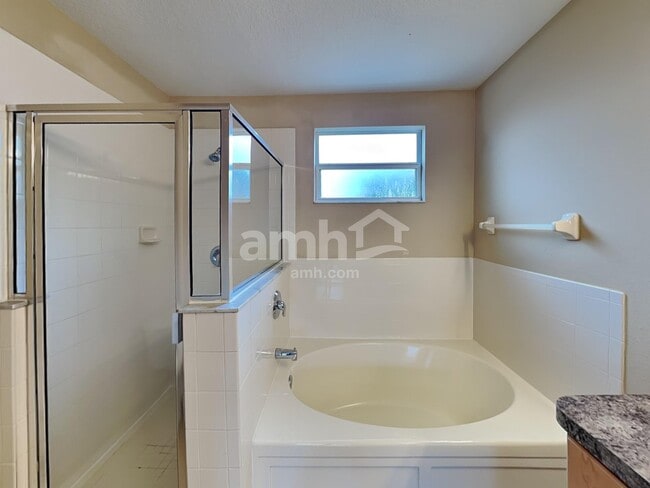 Building Photo - 4155 Day Bridge Pl