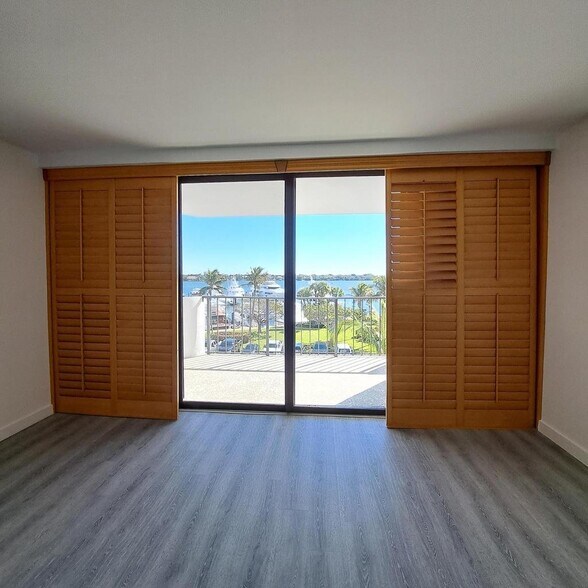 Building Photo - 1200 Marine Way W
