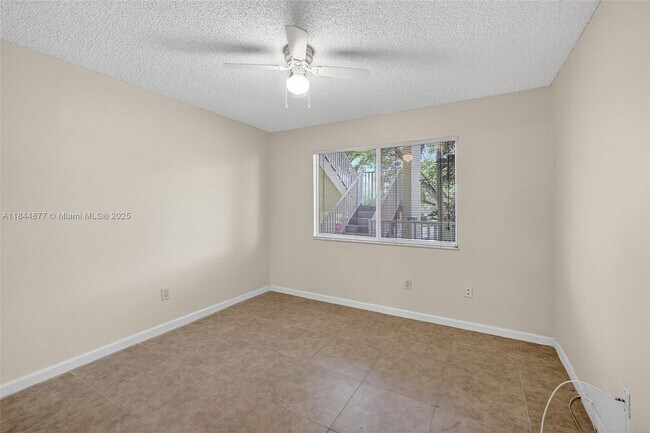 Building Photo - 7214 S Devon Dr