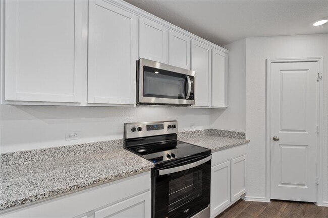 Building Photo - 18609 Cremello Dr