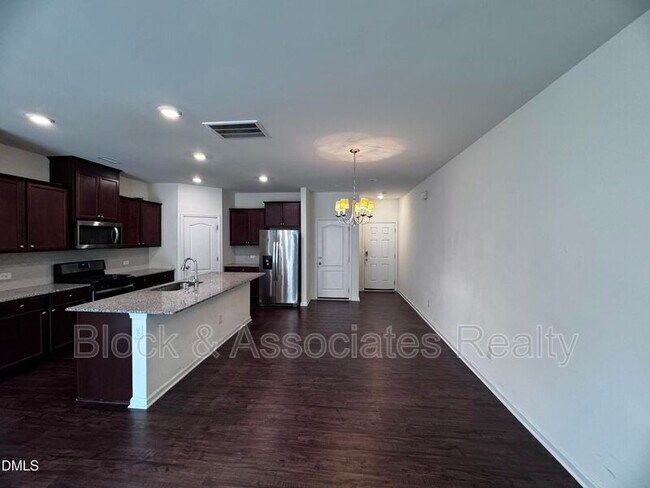 Building Photo - 1748 Clayfire Dr.