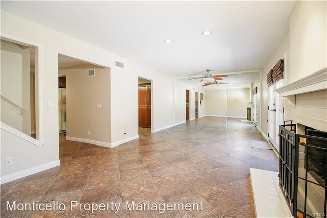 Building Photo - 4 br, 2.5 bath House - 21162 Surfwood Lane