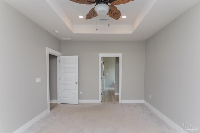 Building Photo - 240 Camellia Dr