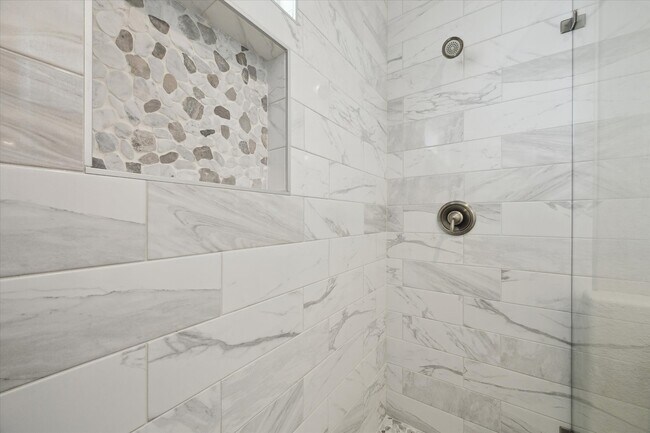 Building Photo - 602 Appia Dr