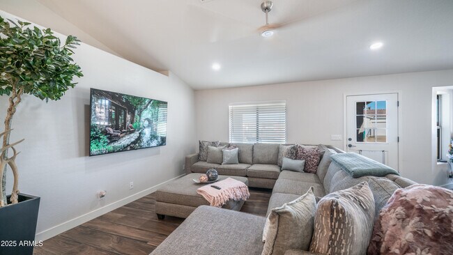 Building Photo - 15310 E Vía Del Palo