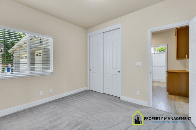 Building Photo - Luxury 5-BR Home Rental in Elk Grove